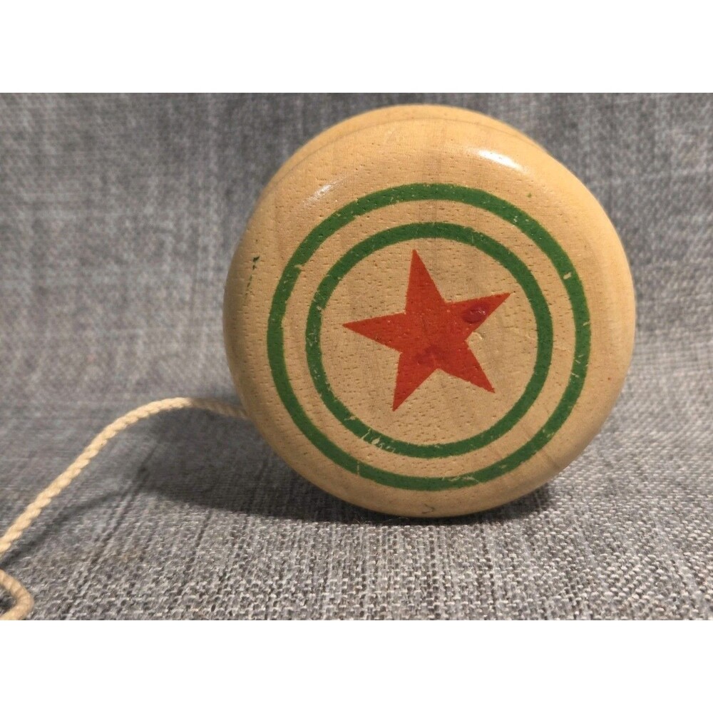 Vintage Hand-Painted Wooden Yo-Yo Red Star Classic